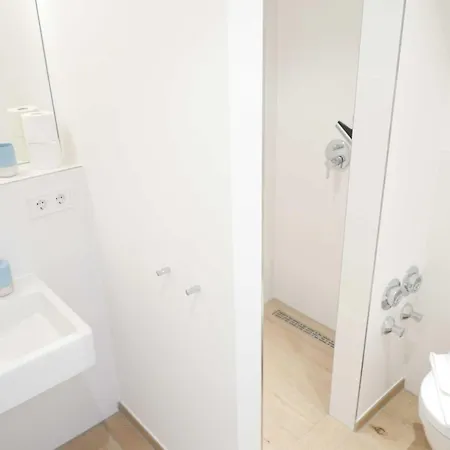 Ensemble 30 Stra 巴贝