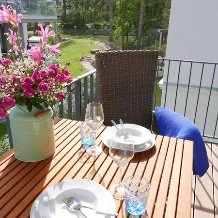 Ensemble 30 Stra 巴贝