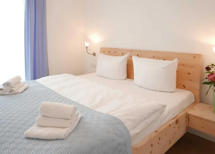 Ensemble 30 Stra * Baabe